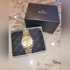 Bulova Mens two--tone bracelet watch, never worn!